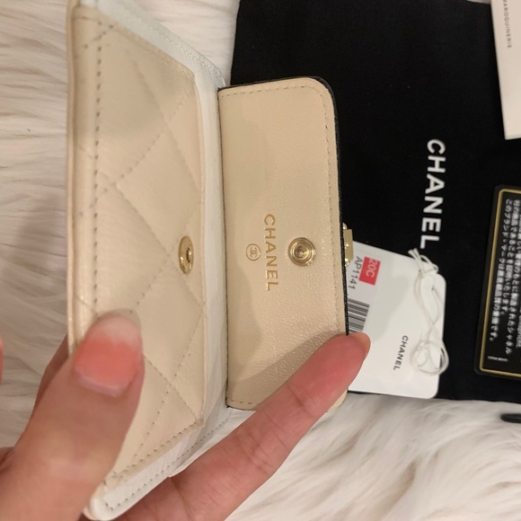 SOLD ❌Chanel luggage tag 🏷 - Picture 4 of 8